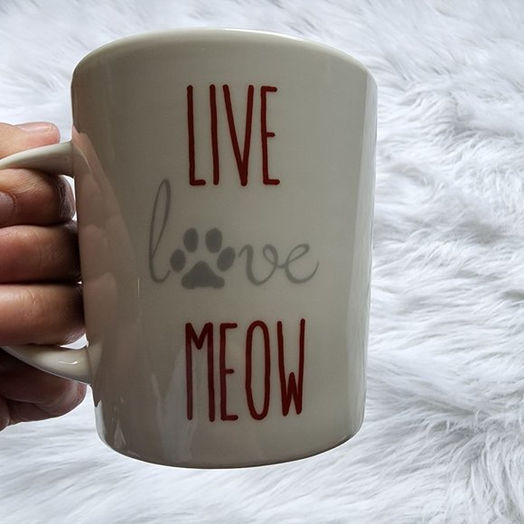 Pfaltzgraff Live love meow cat paw print ceramic coffee mug - Picture 1 of 6
